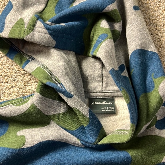 Eddie Bauer Hooded Sweater - Picture 4 of 5